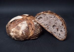 Chléb vlašský ořech